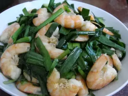 stir-fried shrimp with leeks