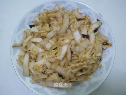 Crab-flavored spicy cabbage