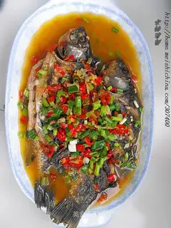 braised crucian carp
