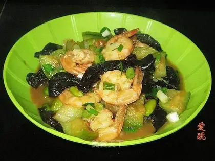 Shrimp and black fungus bean paste
