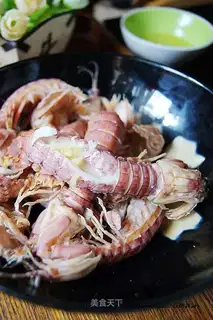 Ginger shrimp crawl