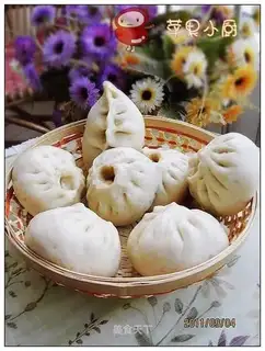 Mushroom and rapeseed sauce-flavored steamed buns