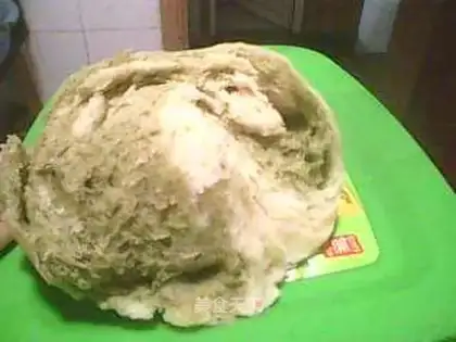 steamed buns with amaranth juice