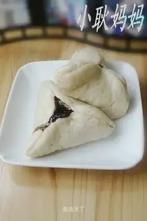Cereal sugar triangle bun