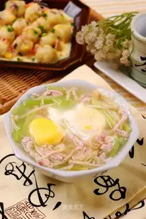 Three-shredded poached egg
