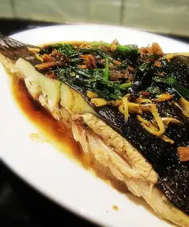 Steamed fish with winter vegetables