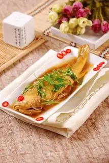 Pan-fried yellow croaker