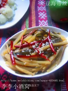Potato and seaweed shredded