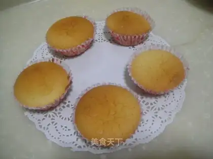 honey cupcake