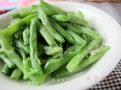 stir-fried beans with green pepper