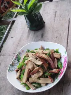 stir-fried vegetarian chicken with green pepper
