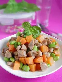 stir-fry three dices