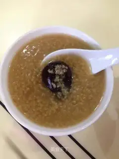 Red-tree rice porridge