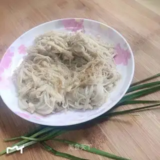 Barbecue-flavored golden mushrooms