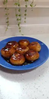 Red sugar cake