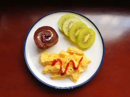 Scramble eggs