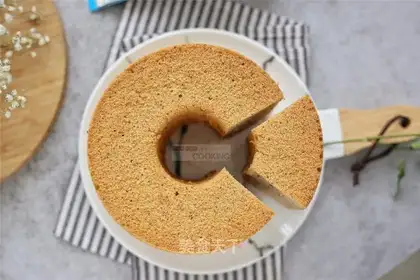 Lemon chili cake