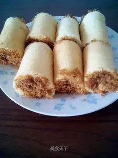 Meat pine rolls
