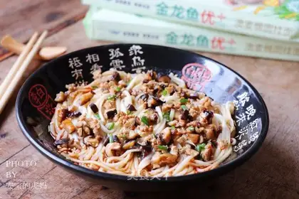 Sour noodles for mushroom meat