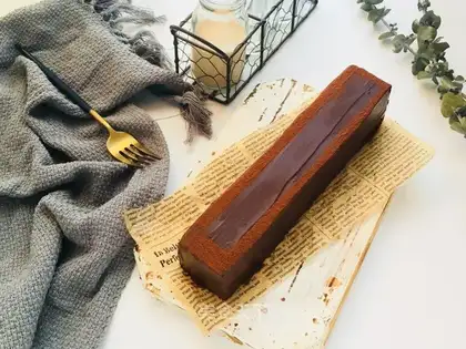 Chocolate pound cake