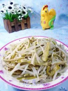 Noyama's fried green bean sprouts
