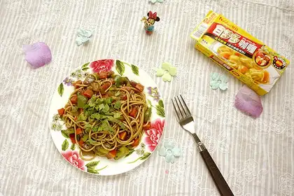 Curry dry noodles