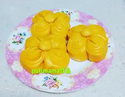 Pumpkin rolls