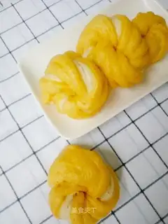 Pumpkin double rolls
