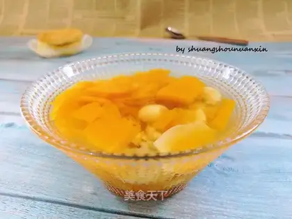 Lotus lily pumpkin soup