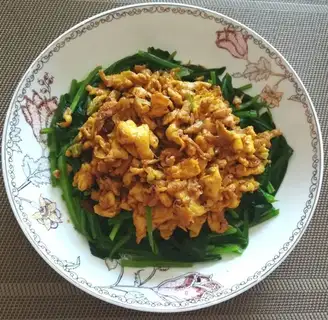 Eggsa spinach