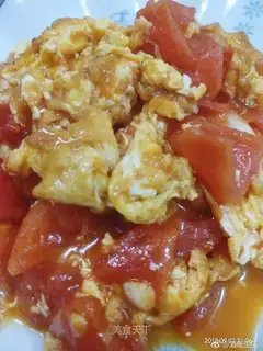 Tomato fried eggs