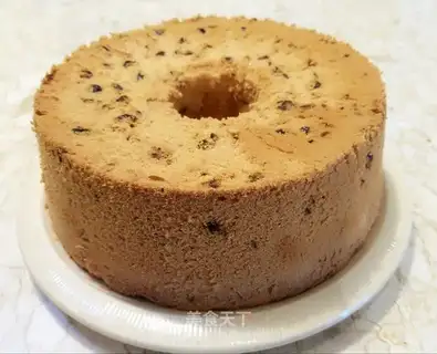A mid-air twilight cake