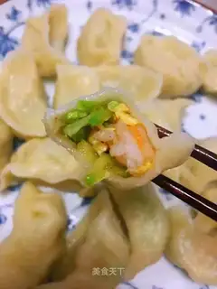 Crayfish egg dumplings