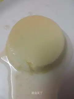 White sugar egg pudding