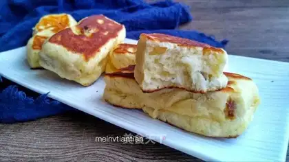 Milk honeycakes