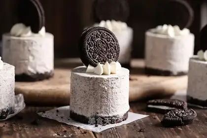 Olio's frozen cheesecake