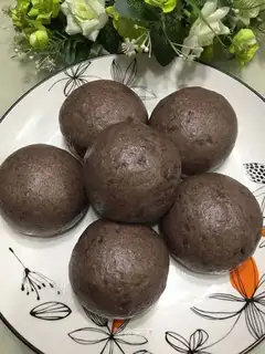 Black and sesame