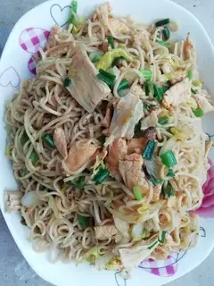 Fried noodles