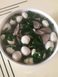 Pork liver, scrawny leaves soup