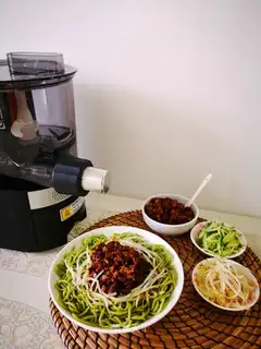 Spaghetti mushroom sauce