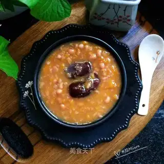 "Red-tree pumpkin porridge."