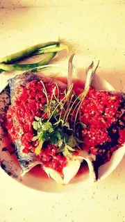 The private-room fish chopper