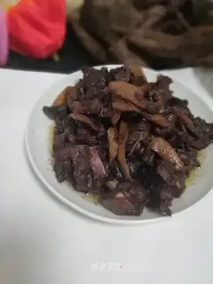Red and ginger chicken