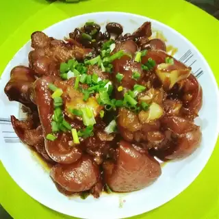 Peanut pig feet