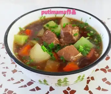 Beef vegetable pots