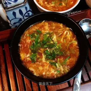 Tomato omelet soup