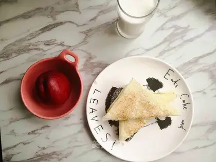 A sandwich breakfast