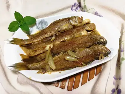 Red-burned yellowfish