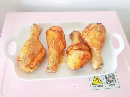Roasted chicken legs
