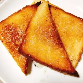 Creamy honey toast